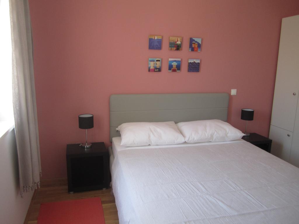 Apartments Jela Rogoznica  Zimmer foto