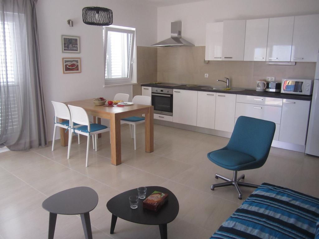 Apartments Jela Rogoznica  Zimmer foto