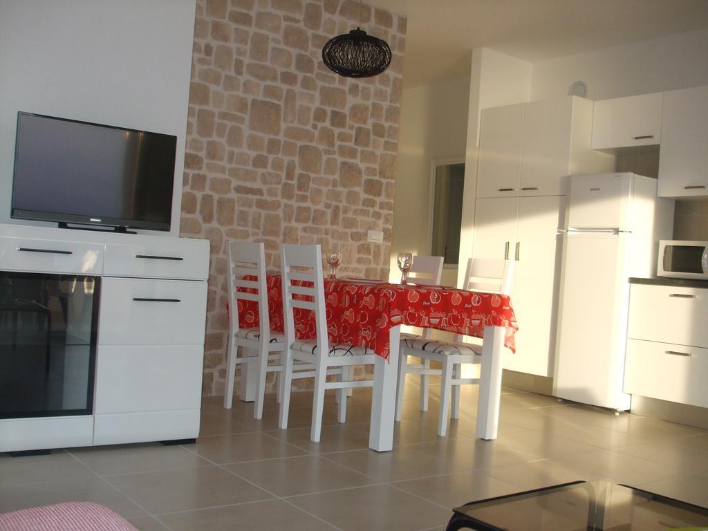 Apartments Jela Rogoznica  Zimmer foto